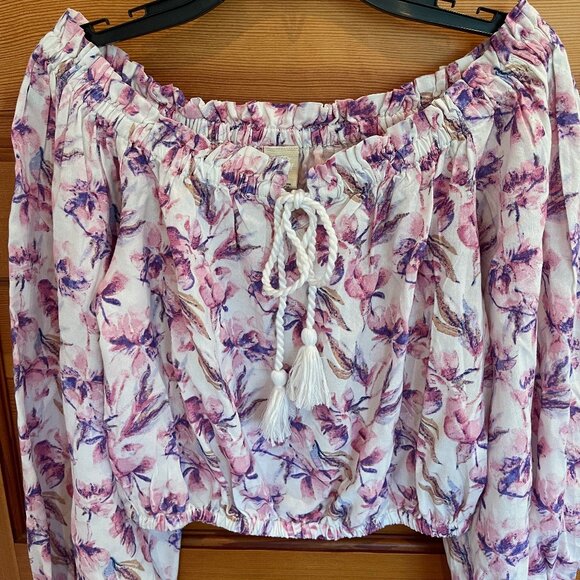 RARE - Better Unsaid Cropped Off-the-shoulder floral cinched waist blouse. - Picture 1 of 9